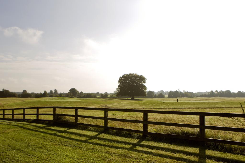 Moyvalley Hotel & Golf Resort Exterior foto